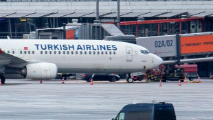 Termina sequestro de menina, ref&eacute;m do pai, no aeroporto de Hamburgo