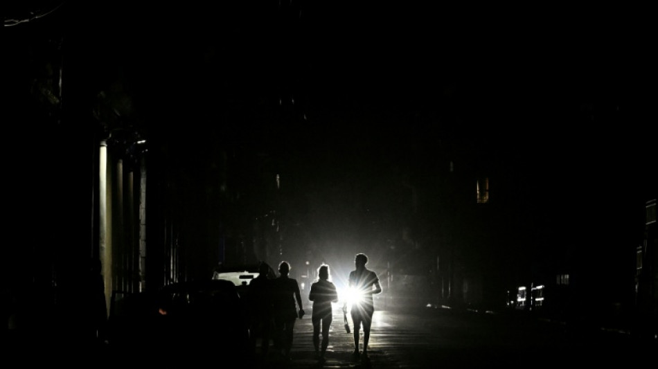 Retour de l'&eacute;lectricit&eacute; &agrave; Cuba apr&egrave;s une "panne totale"