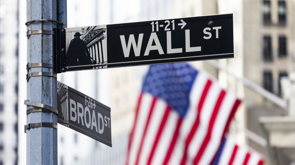 Wall Street apre in rialzo, Dj +0,32%, Nasdaq +0,08%