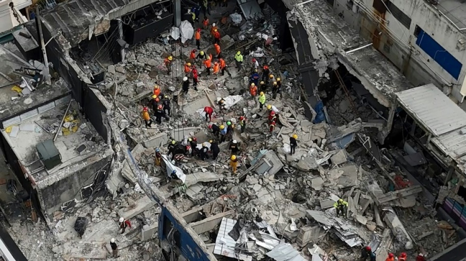Hope fades as deaths mount in Dominican Republic nightclub disaster 