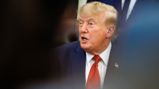 Trump, 'decider&ograve; se e quando far esplodere l'Iran, si comportino bene'