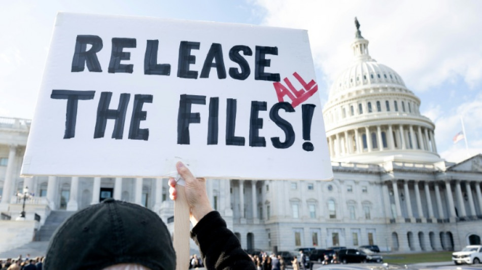 Governo Trump se prepara para publicar arquivos de criminoso sexual Epstein