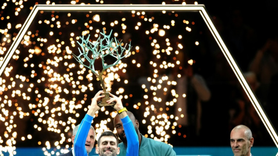 Djokovic vence Dimitrov e conquista Masters 1000 de Paris pela 7&ordf; vez