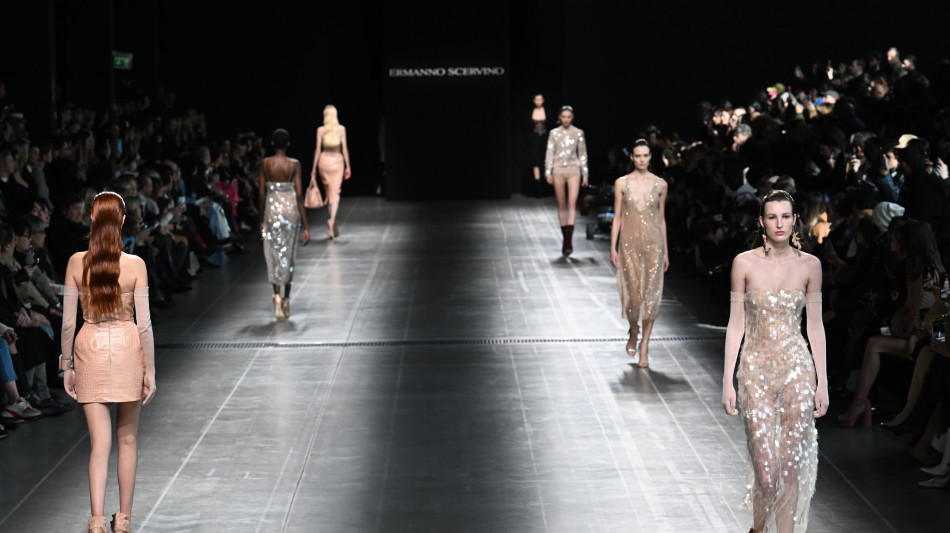 La femminilit&agrave; secondo Scervino tra corsetteria e ricami couture