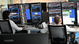 Borsa: Milano accelera con le banche, corre Technoprobe