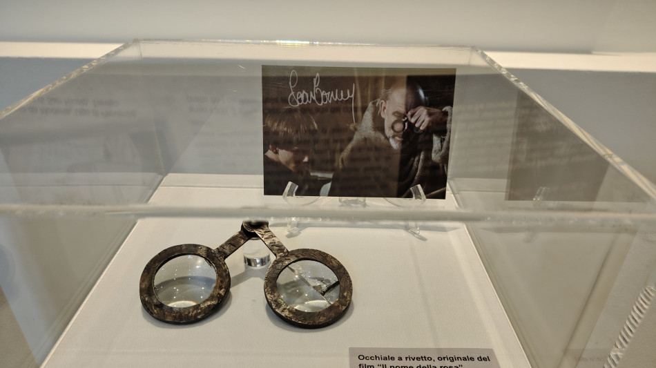 La storia degli occhiali italiani in mostra a Venezia