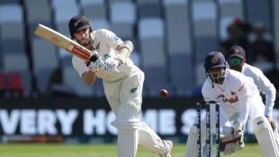 Williamson, Nicholls double tons put New Zealand on top in second Test