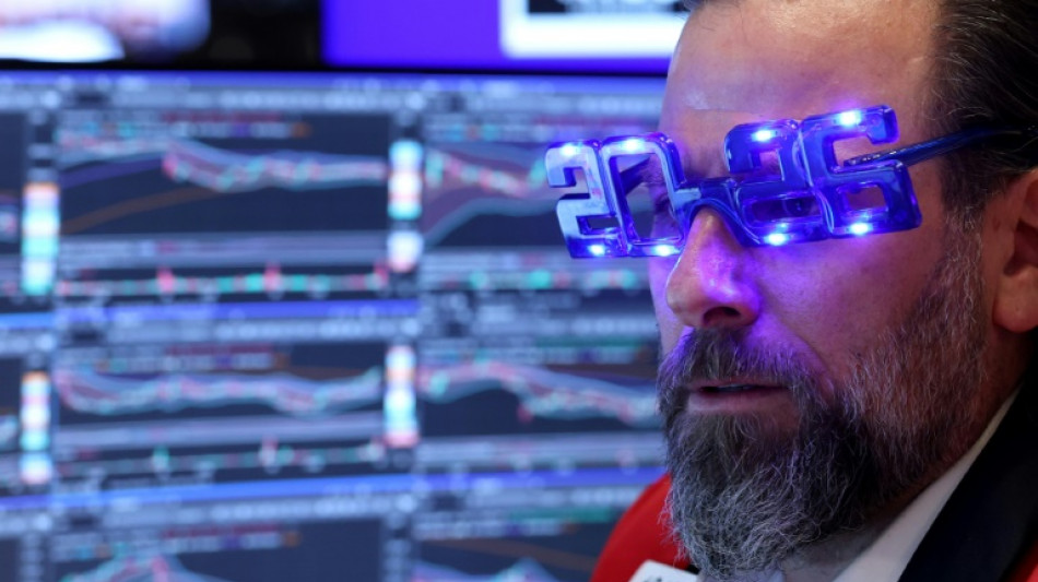 Wall Street termine en baisse, &agrave; l'issue d'une ann&eacute;e record