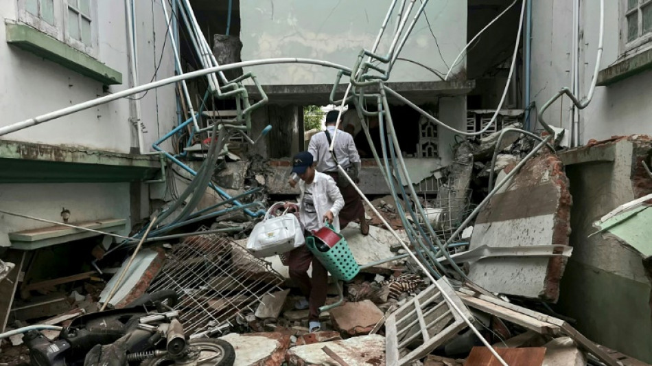 Recherches tous azimuts pour les survivants d'un s&eacute;isme meurtrier en Birmanie et en Tha&iuml;lande