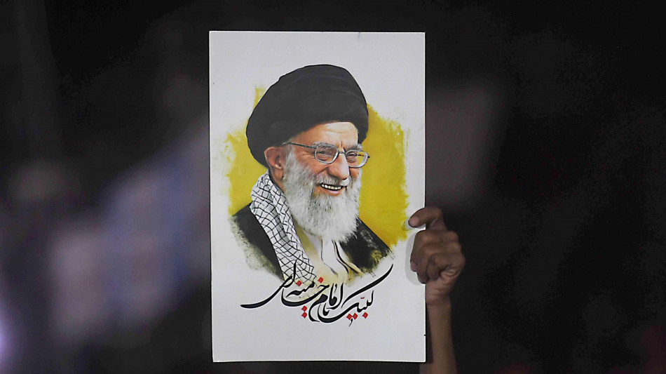 Iniziano questa sera i funerali di Khamenei, dureranno tre giorni