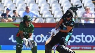Bates leads return to form by New Zealand batters 