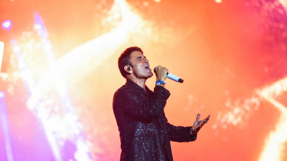 La grande festa in musica di Sal Da Vinci a Napoli