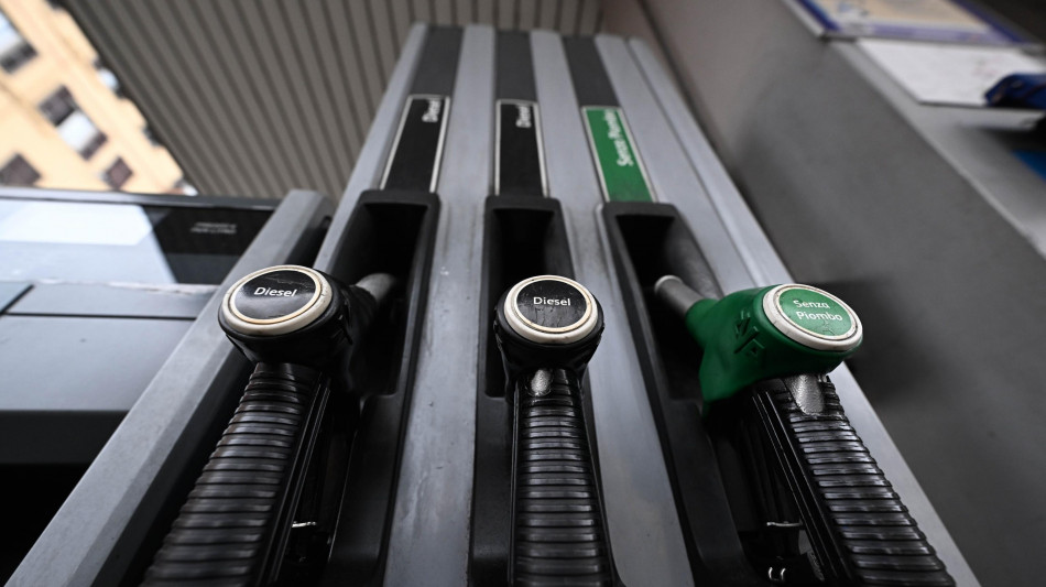 Carburanti: cresce il prezzo della benzina (1,890 euro/litro), stabile il gasolio