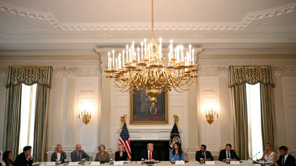 Trump acusa a medios de comunicación de apoyar al grupo de izquierda Antifa