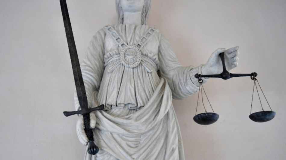 64-Jähriger tötete Mutter mit Hammer und Messer: Lange Haft und Psychiatrie