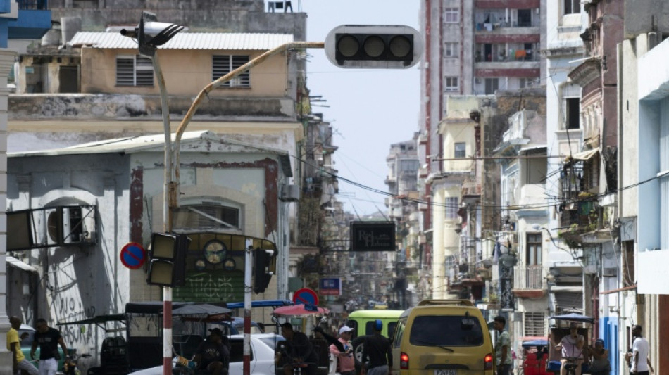 Cuba: le r&eacute;seau &eacute;lectrique reconnect&eacute;, le courant revient lentement