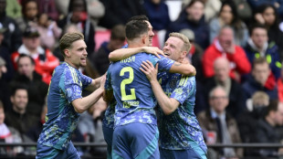 Ajax down rivals PSV and close in on Eredivisie title