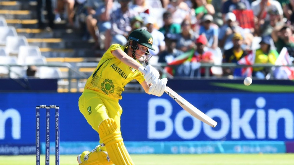 Mooney anchors Australians in women's T20 World Cup final