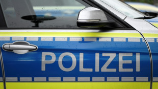 Dresdner Polizei ermittelt gegen Kommissaranw&auml;rter wegen Zeigens von Hitlergru&szlig;