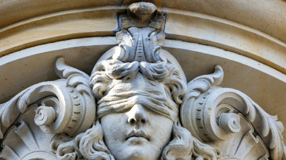 Gericht: Berlin muss Bewerbungsverfahren am Landesamt für Flüchtlinge fortsetzen