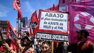 Milei apresenta pacote de leis ao Congresso em dia de manifesta&ccedil;&otilde;es