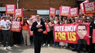 Royaume-Uni: le travailliste Andy Burnham &eacute;lu d&eacute;put&eacute;, la bataille s'annonce contre Starmer
