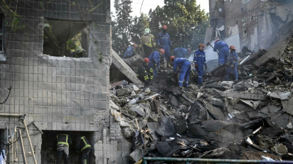Al menos 14 muertos en Kiev por ataques rusos, según autoridades ucranianas