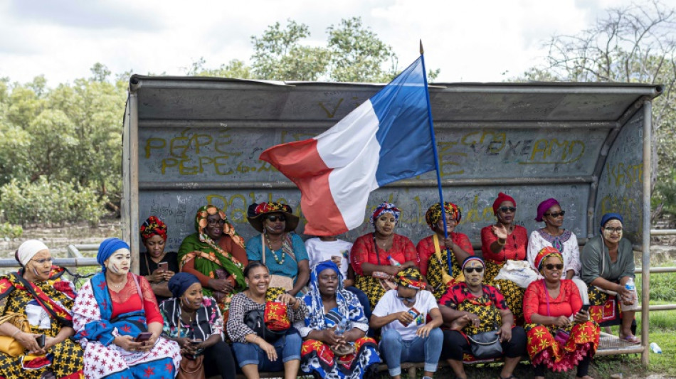 Mayotte: manifestation de soutien &agrave; Wuambushu dans l'&icirc;le, les Comores rouvrent leurs ports