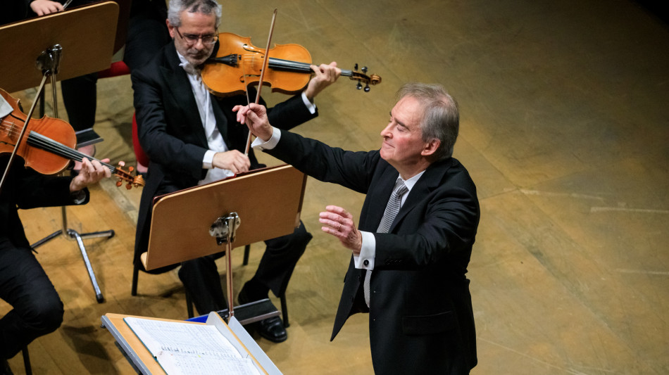 James Conlon dirige l'Orchestra del Comunale di Bologna