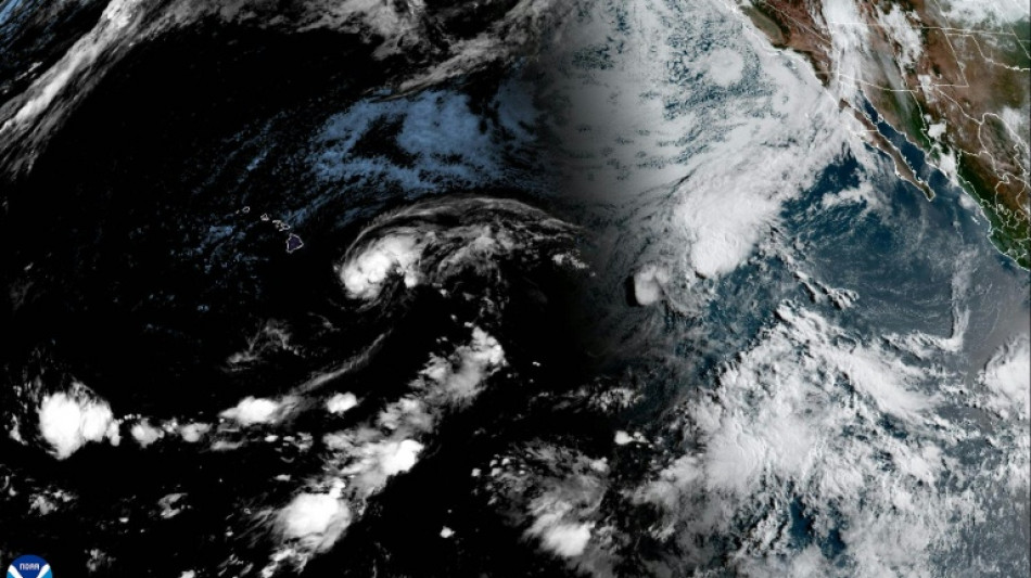 Hurac&aacute;n Lala causa intensas lluvias en Haw&aacute;i