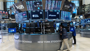 Wall Street en l&eacute;g&egrave;re hausse dans un march&eacute; peu fr&eacute;quent&eacute;
