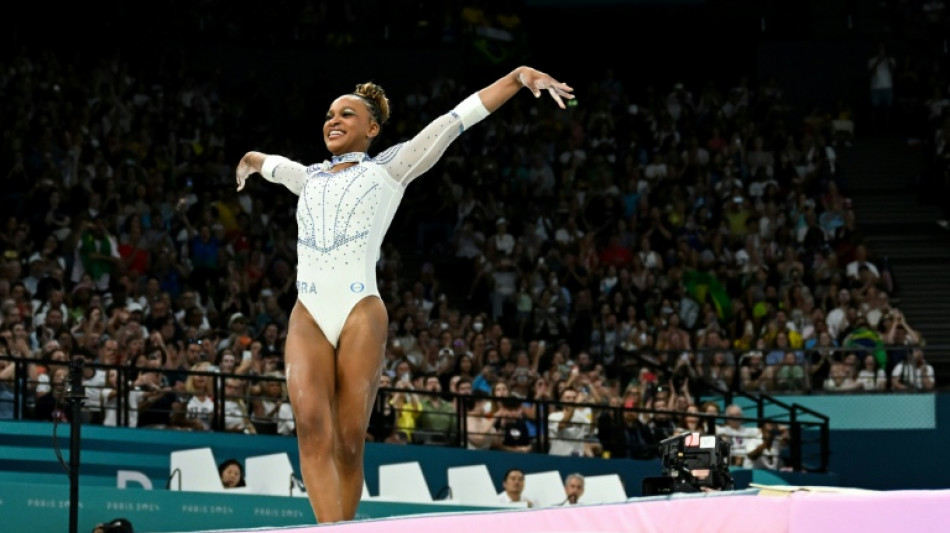 Rebeca Andrade retorna ao Mundial de gin&aacute;stica art&iacute;stica