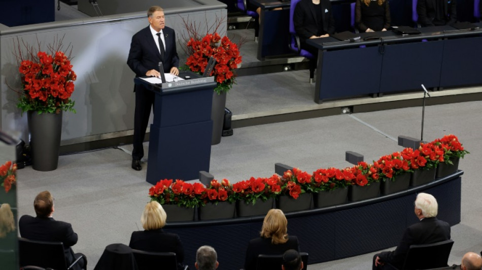 Renuncia el presidente de Rumania presionado tras la anulaci&oacute;n de las elecciones en diciembre