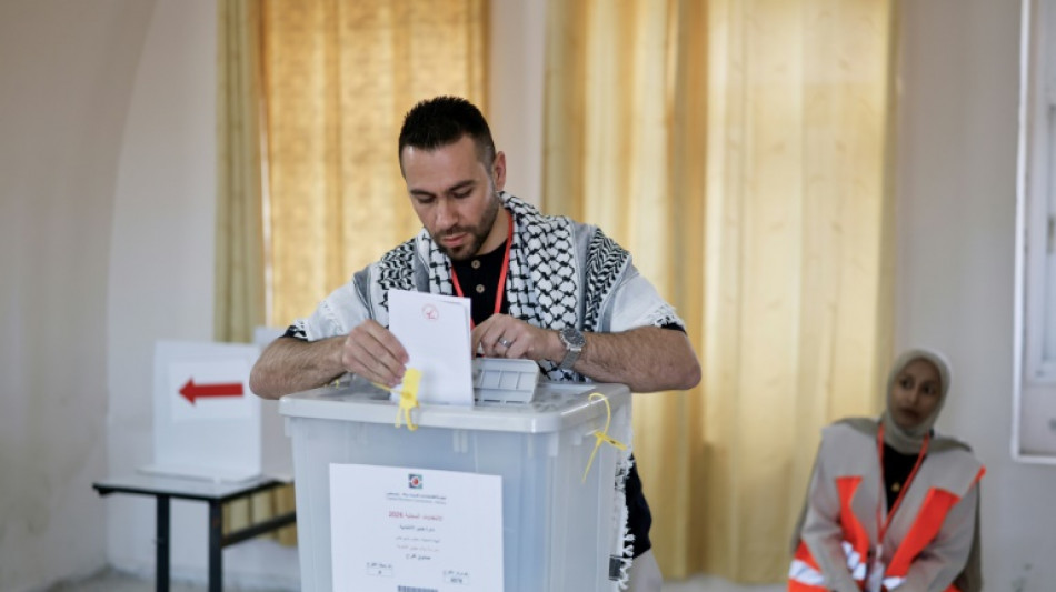 Palestinos votam nas primeiras elei&ccedil;&otilde;es desde a guerra em Gaza