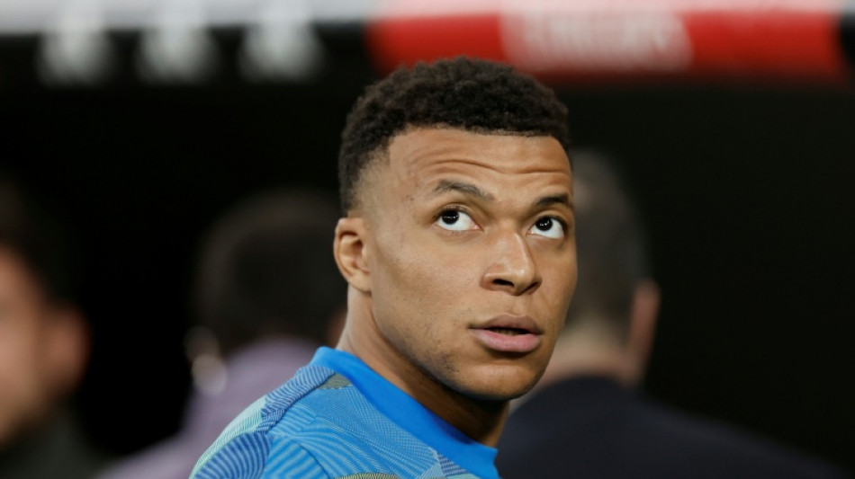 Mbapp&eacute; da por "superada" su lesi&oacute;n de rodilla 