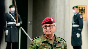 Bundeswehr verabschiedet Ex-Generalinspekteur Zorn mit Zapfenstreich