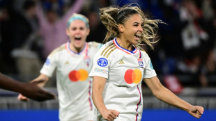 Ligue des champions f&eacute;minine: Lyon s'amuse contre Benfica 4-1 et file en demi-finale