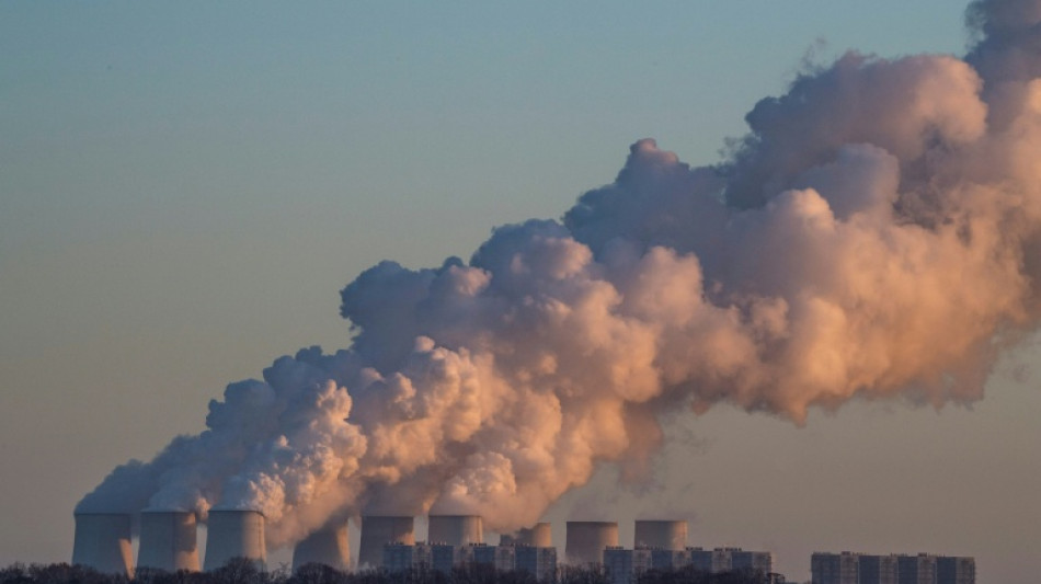Angriff mit selbstgebauten Flugk&ouml;rpern auf Umspannwerk an Kraftwerk in Brandenburg
