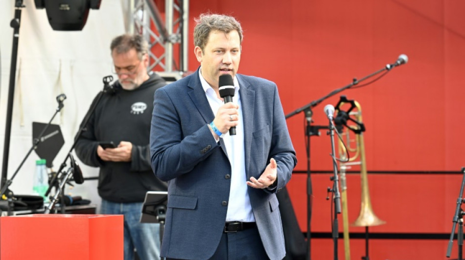Klingbeil fordert h&ouml;here Steuern