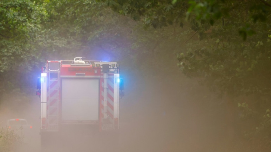 Waldbrand bei D&uuml;ren: Hunderte Menschen evakuiert - 25 Hektar Land verbrannt