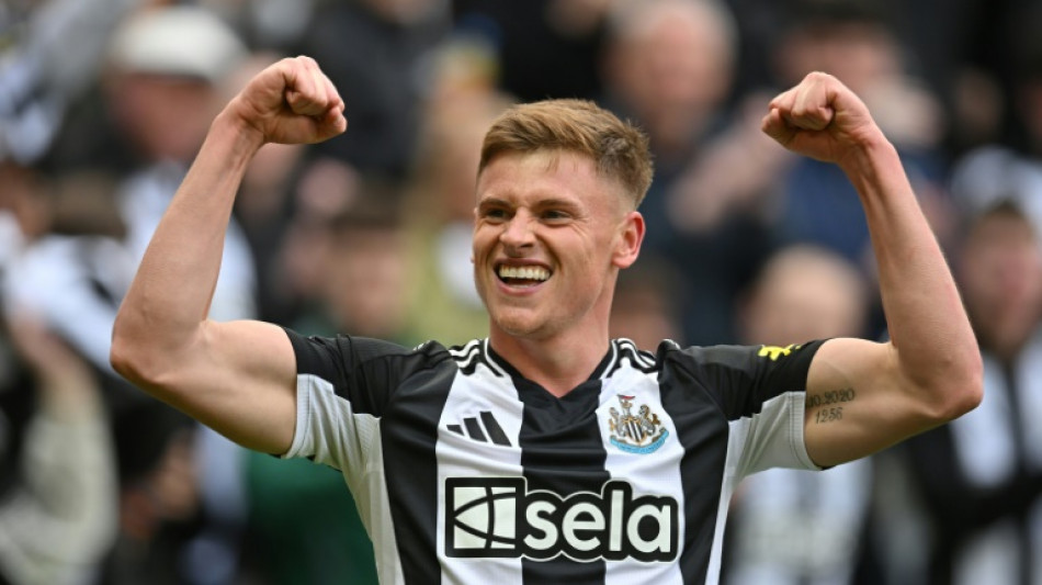 Barnes brace routs Man Utd as Newcastle rise to fourth place