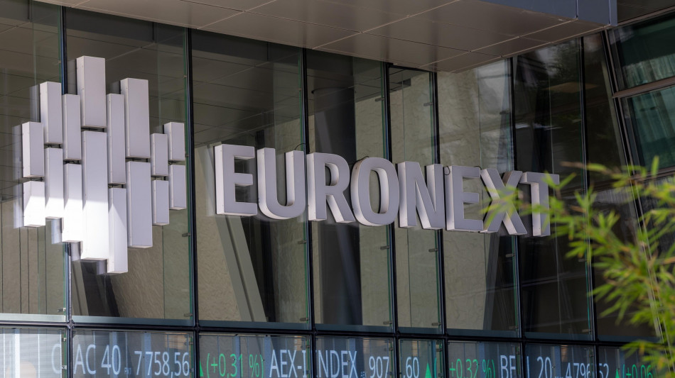Borsa: l'Europa termina in cauto rialzo, Parigi +0,21%