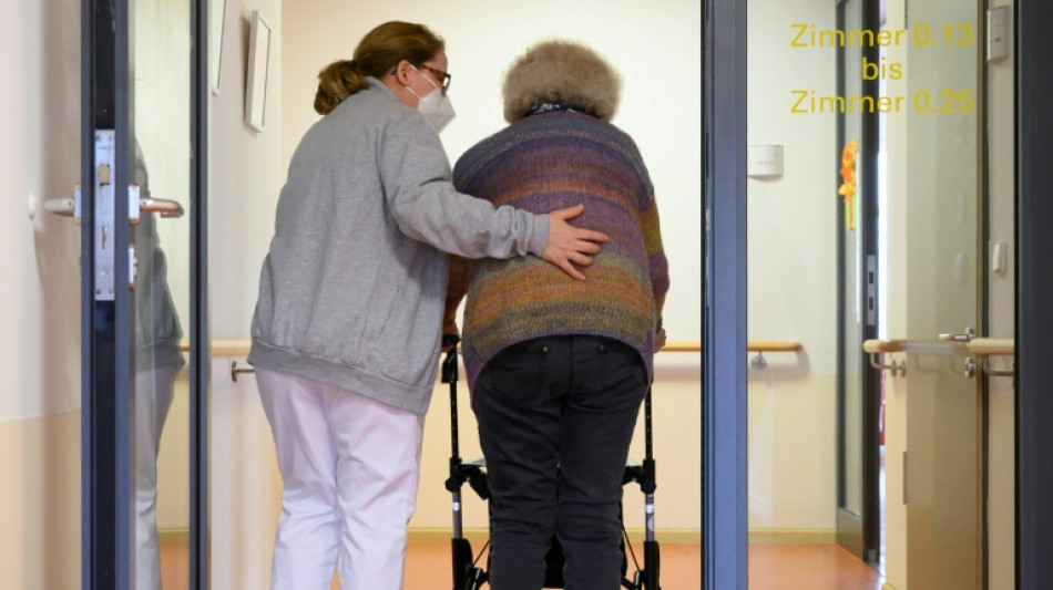 Verbände und Patientenschützer dringen auf Entlastung für Pflegebedürftige