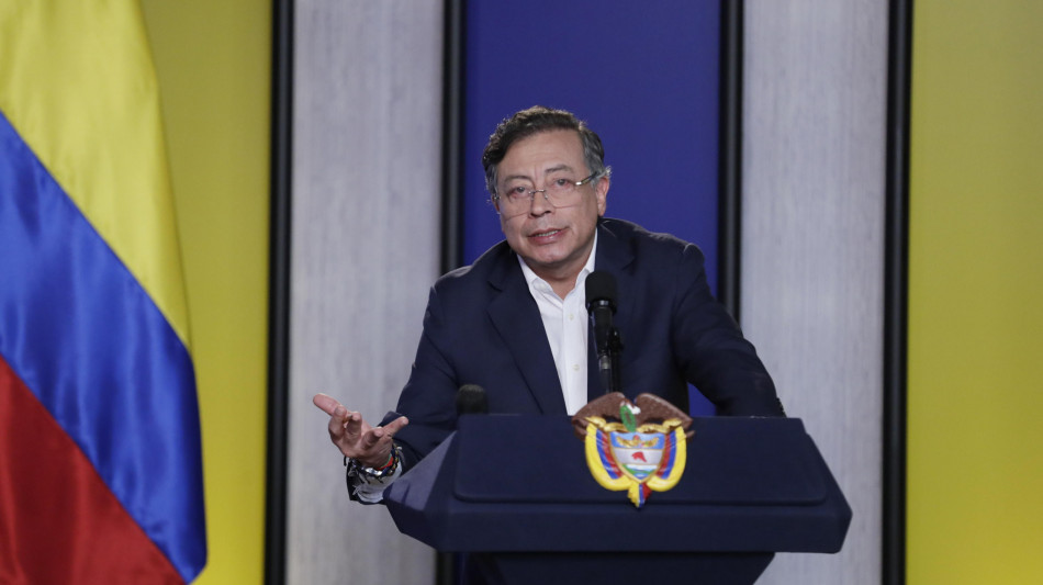 Il presidente colombiano riorganizza i vertici militari in vista del 2026