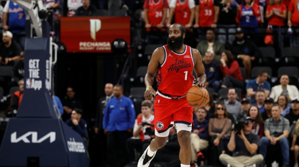 Harden's club-record 55 points leads Clippers over Hornets