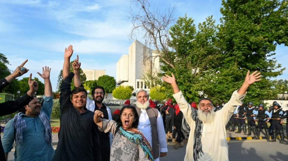 Pakistans Oberstes Gericht erkl&auml;rt Festnahme Khans f&uuml;r ung&uuml;ltig