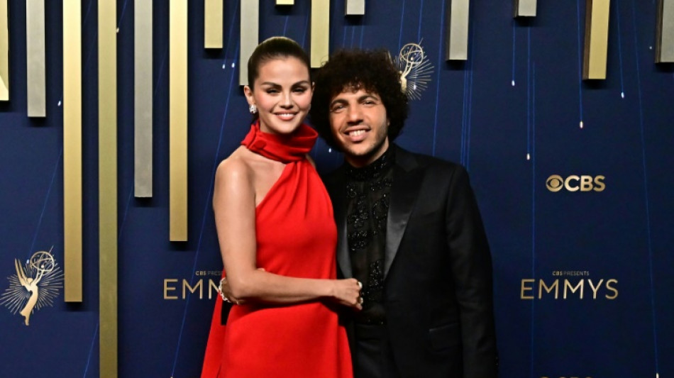 Musik-Stars Selena Gomez und Benny Blanco haben sich das Jawort gegeben