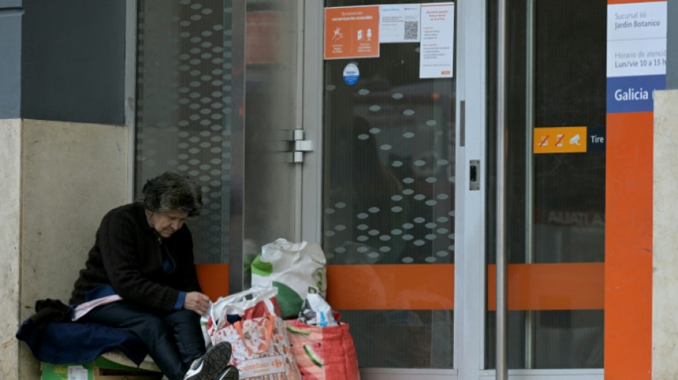 Cae la pobreza en Argentina en l&iacute;nea con la bajada de la inflaci&oacute;n