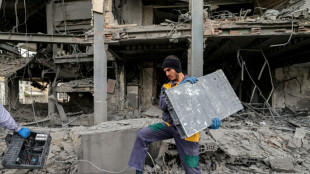 Trump threatens to destroy Iran oil island despite claims of talks