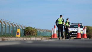 Polizia conferma, nessun esplosivo trovato sui van fermati vicino a base Raf